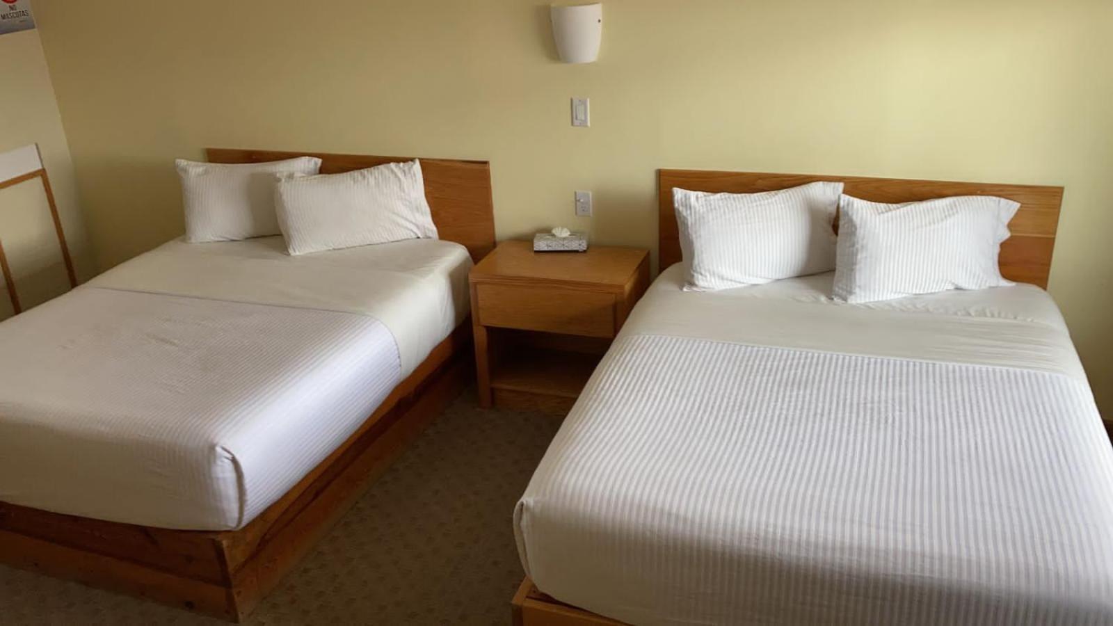 La Huerta Inn&Suites Cuauhtémoc Habitación foto